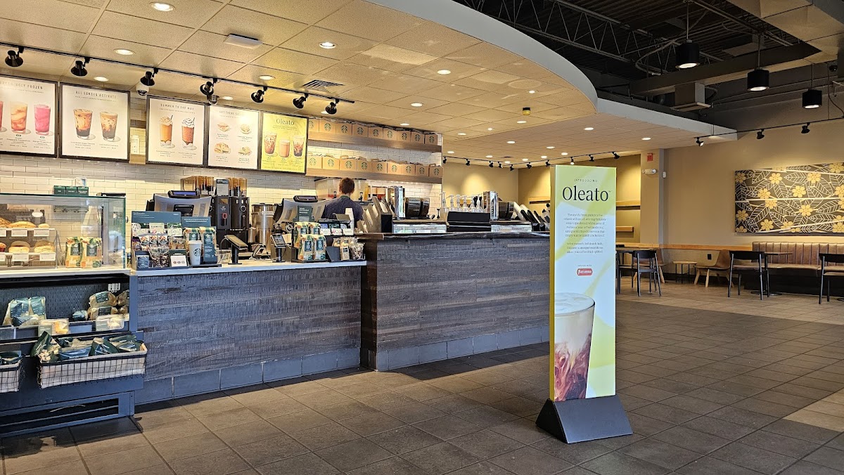 Starbucks Photo 4