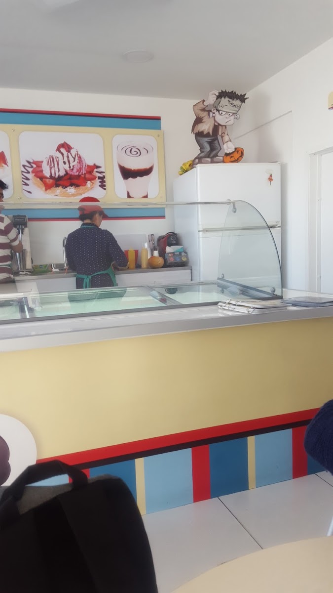 Heladeria Nayfe Photo 3