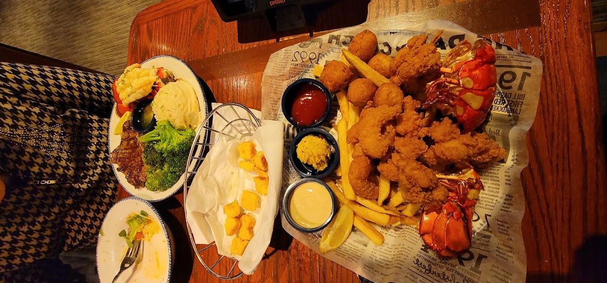 Red Lobster Photo 6
