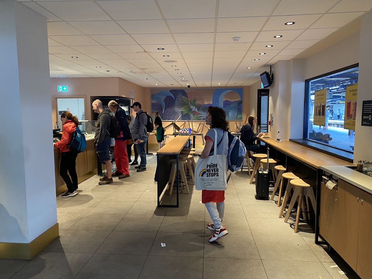 Starbucks Photo 2