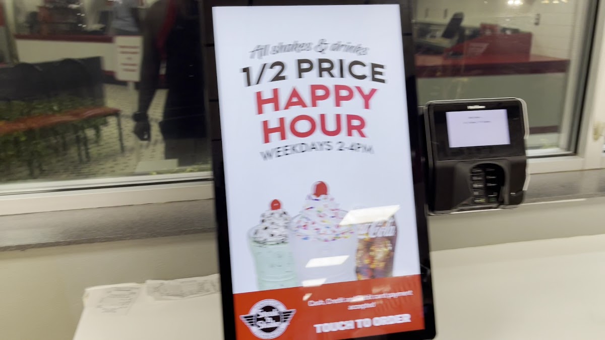 Steak 'n Shake Photo 2