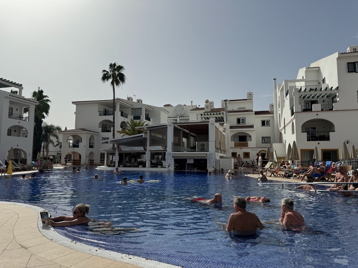 Torviscas Pool Bar / Restaurant Photo 3