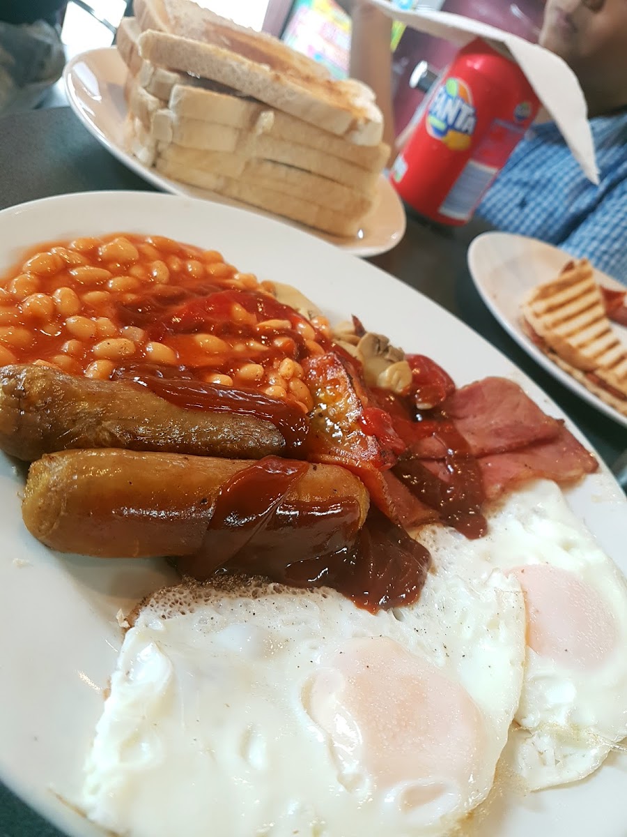 Bon Appetit Bethnal Green Photo 6