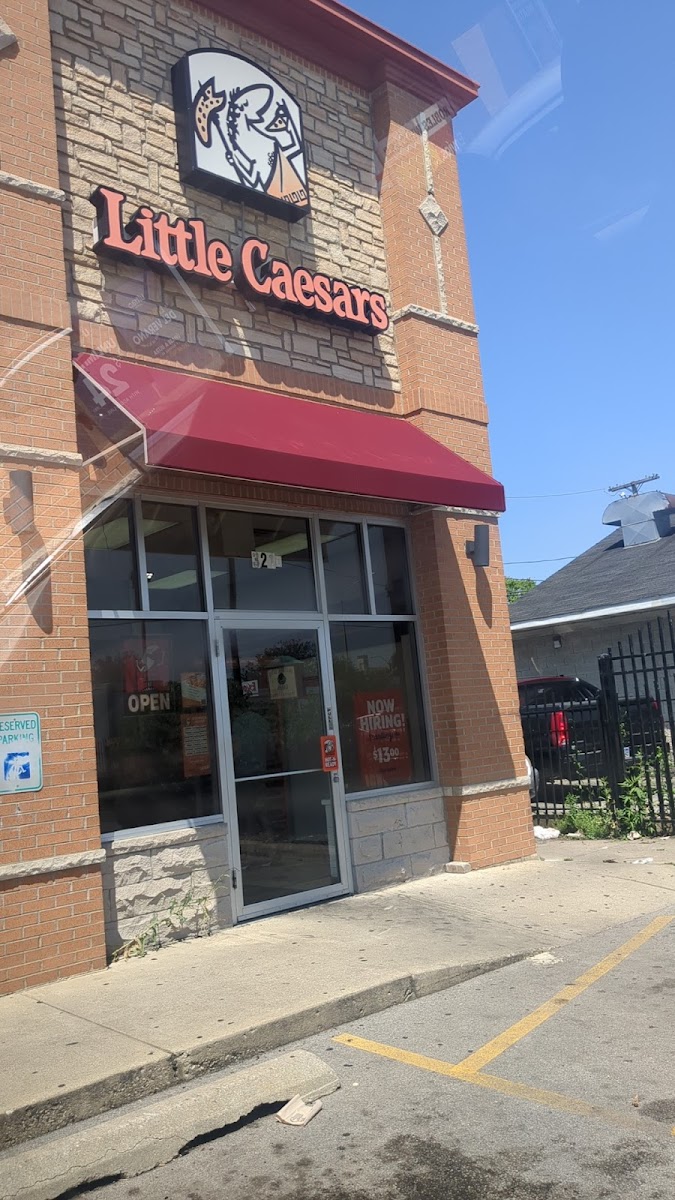 Little Caesars Pizza Photo 4