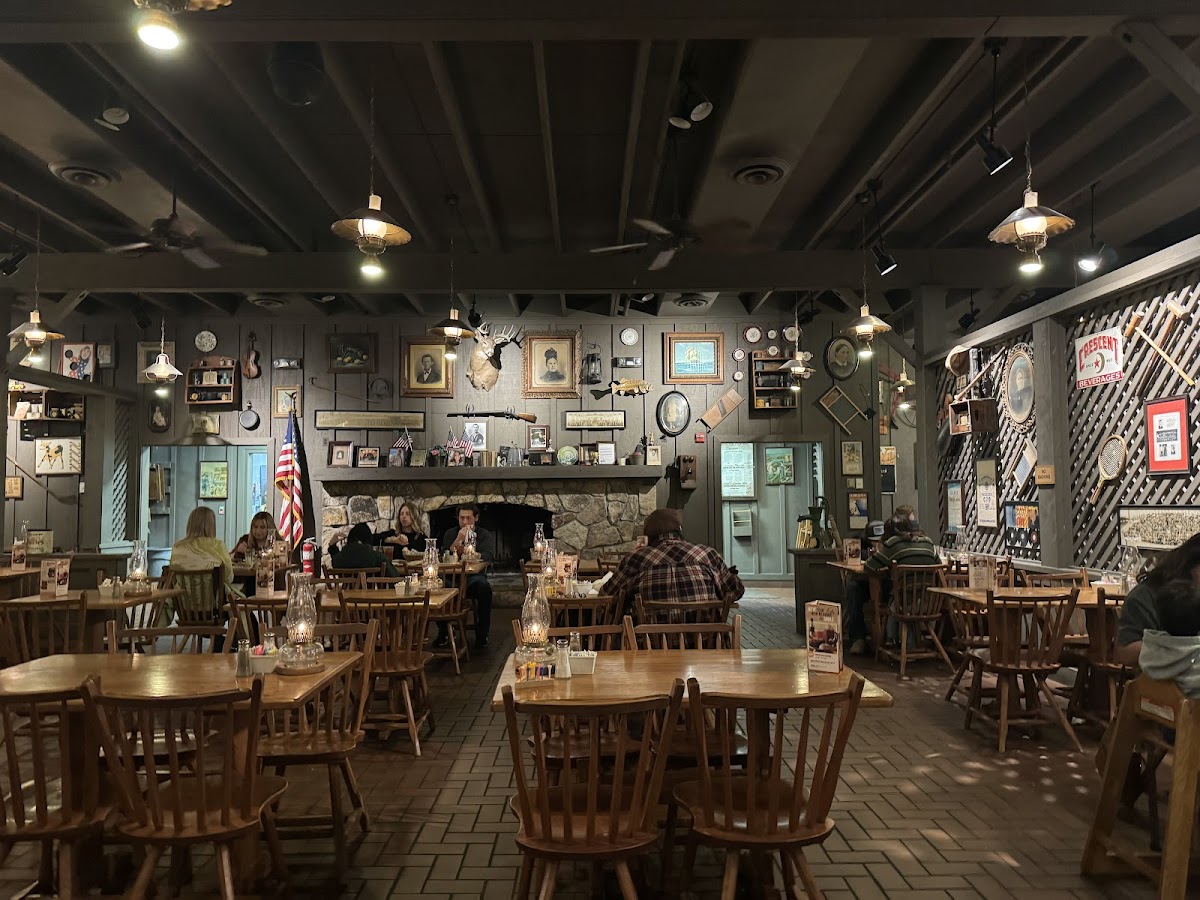 Cracker Barrel Old Country Store Photo 4