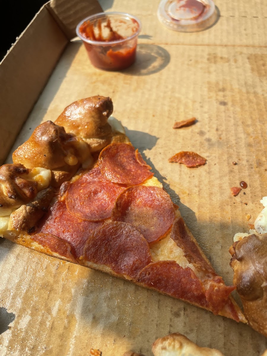 Pizza Hut Photo 4