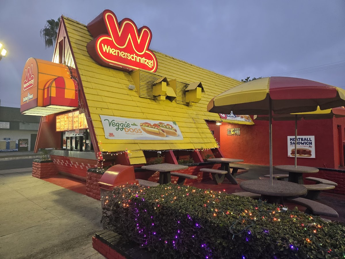 Wienerschnitzel Photo 3