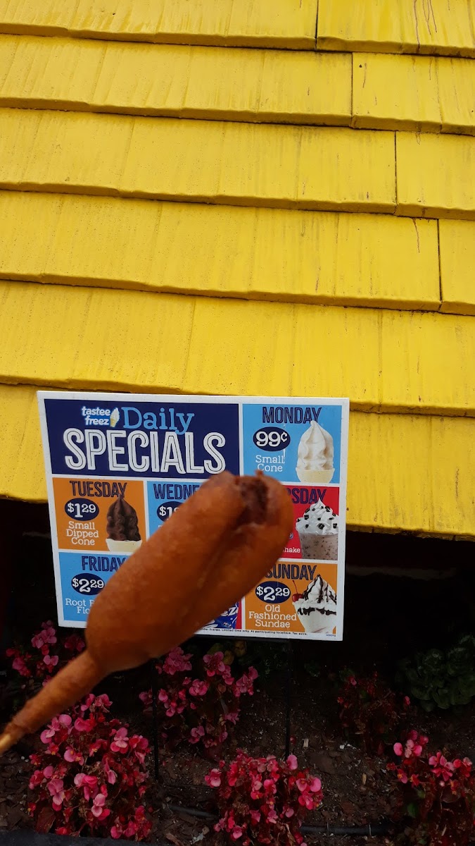 Wienerschnitzel Photo Menu 6