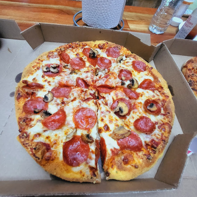 Pepperoni Pizza in Domino