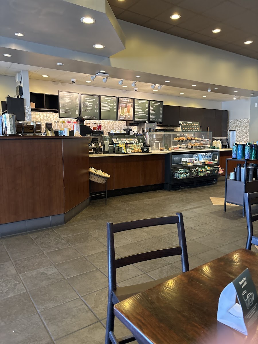 Starbucks Photo 4