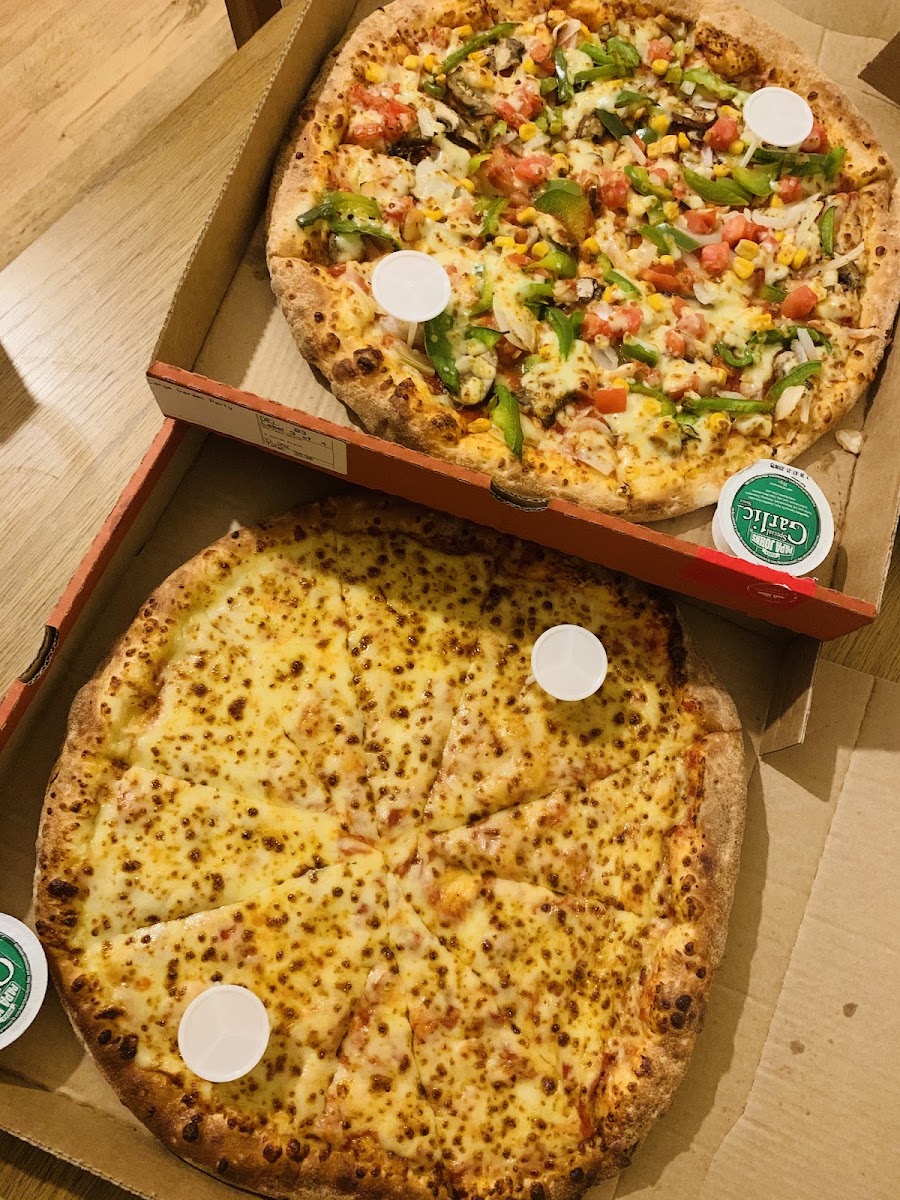 Papa Johns Pizza Photo 5