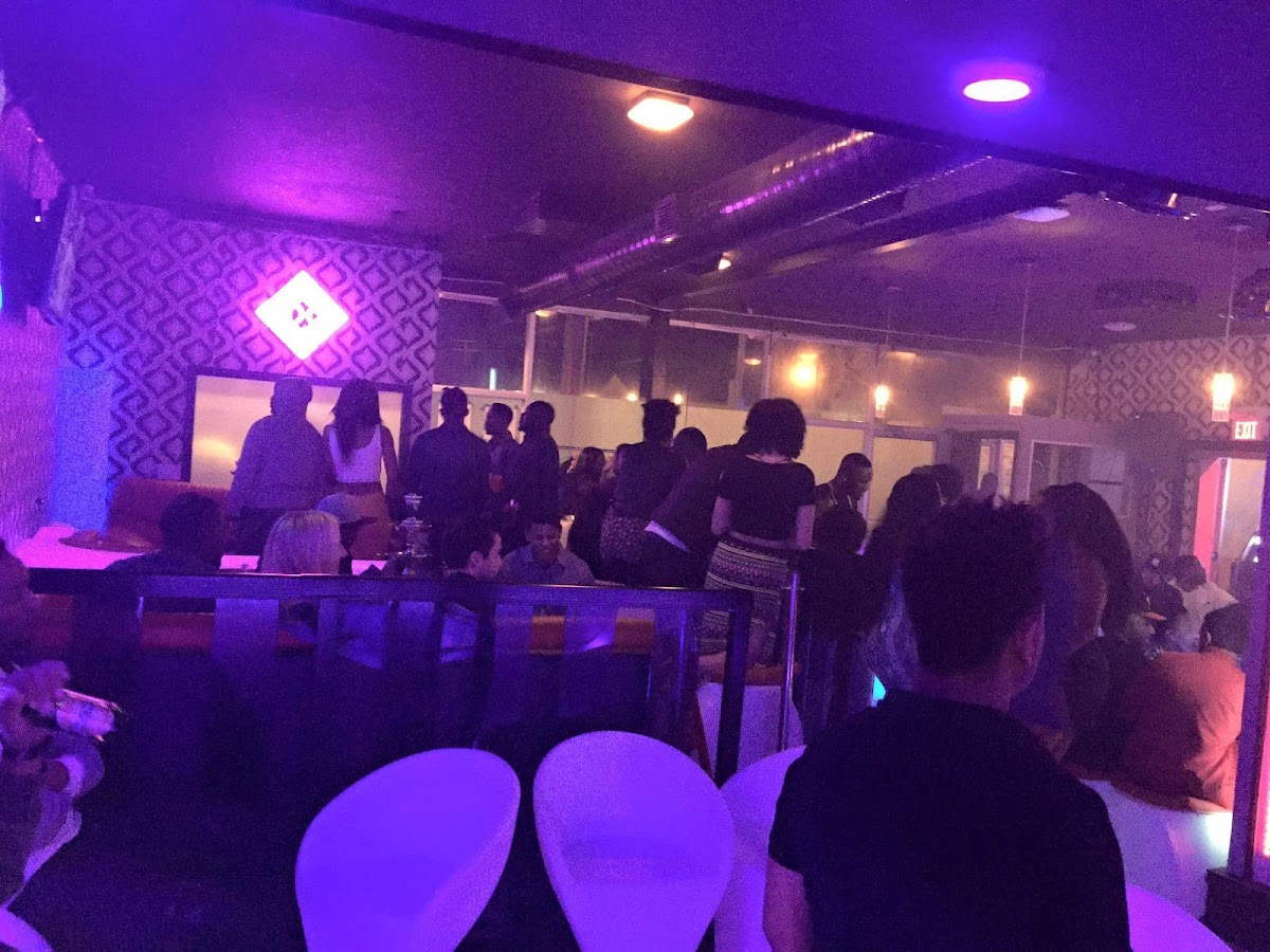 Blue Diamond Bar and Restaurant Photo 5