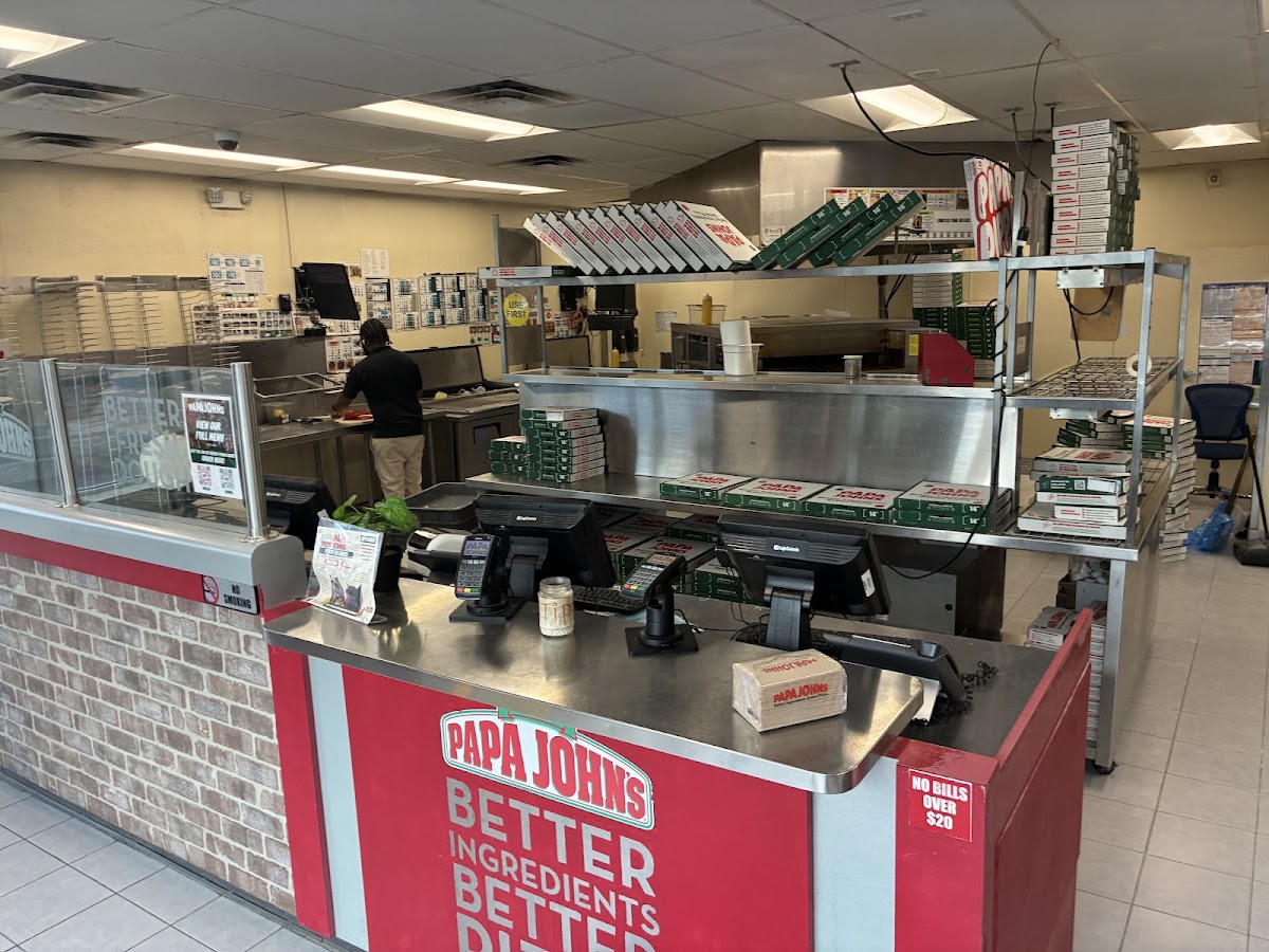 Papa Johns Pizza Photo 7