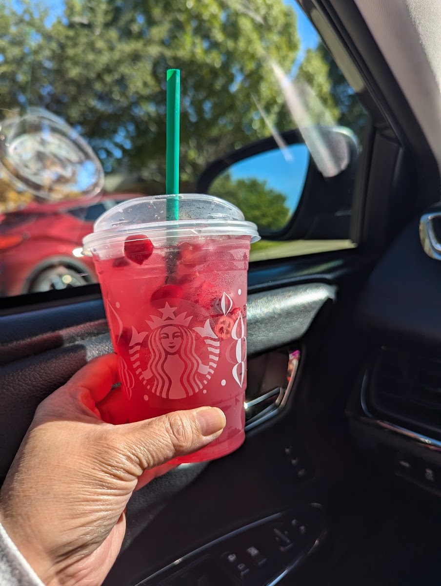Starbucks Photo 5