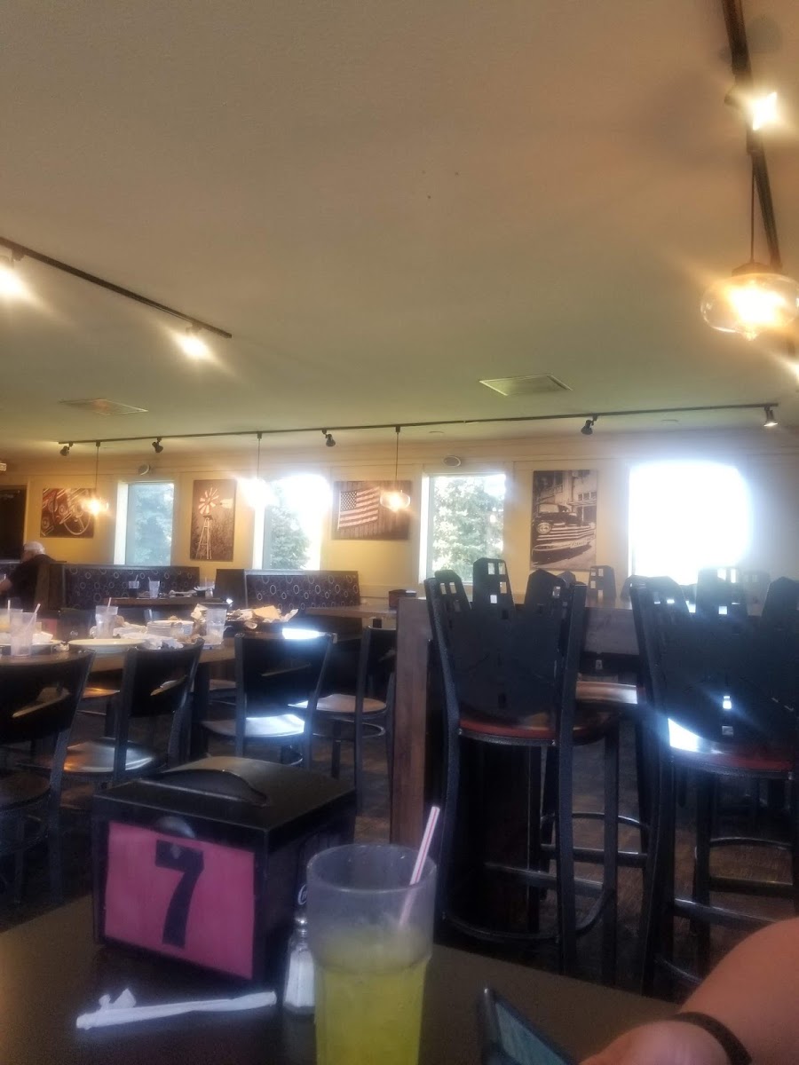 Pizza Hut Photo 4