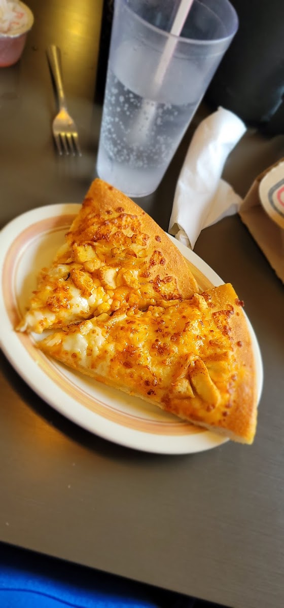 Pizza Hut Photo 6