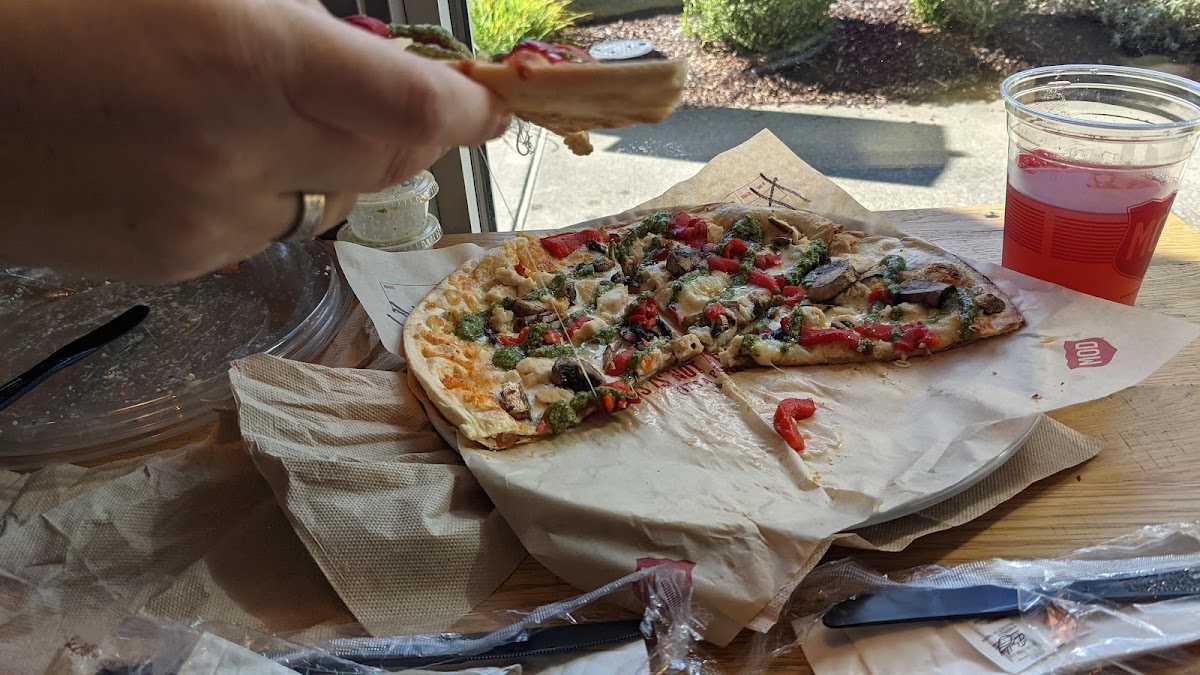 MOD Pizza Photo 9