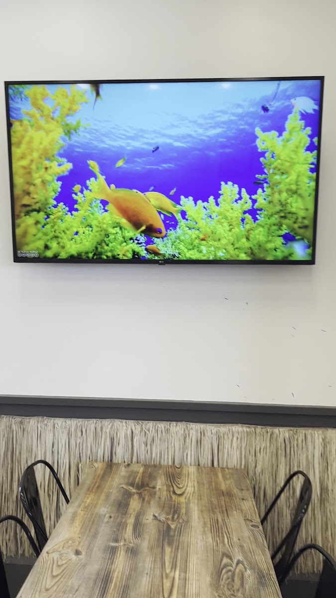 L&L Hawaiian Barbecue Photo 2