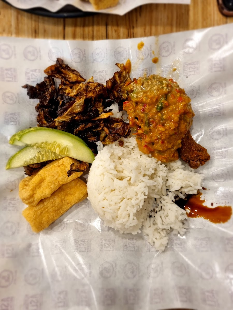 Ayam Gepuk Pak Gembus • Semenyih Photo 5