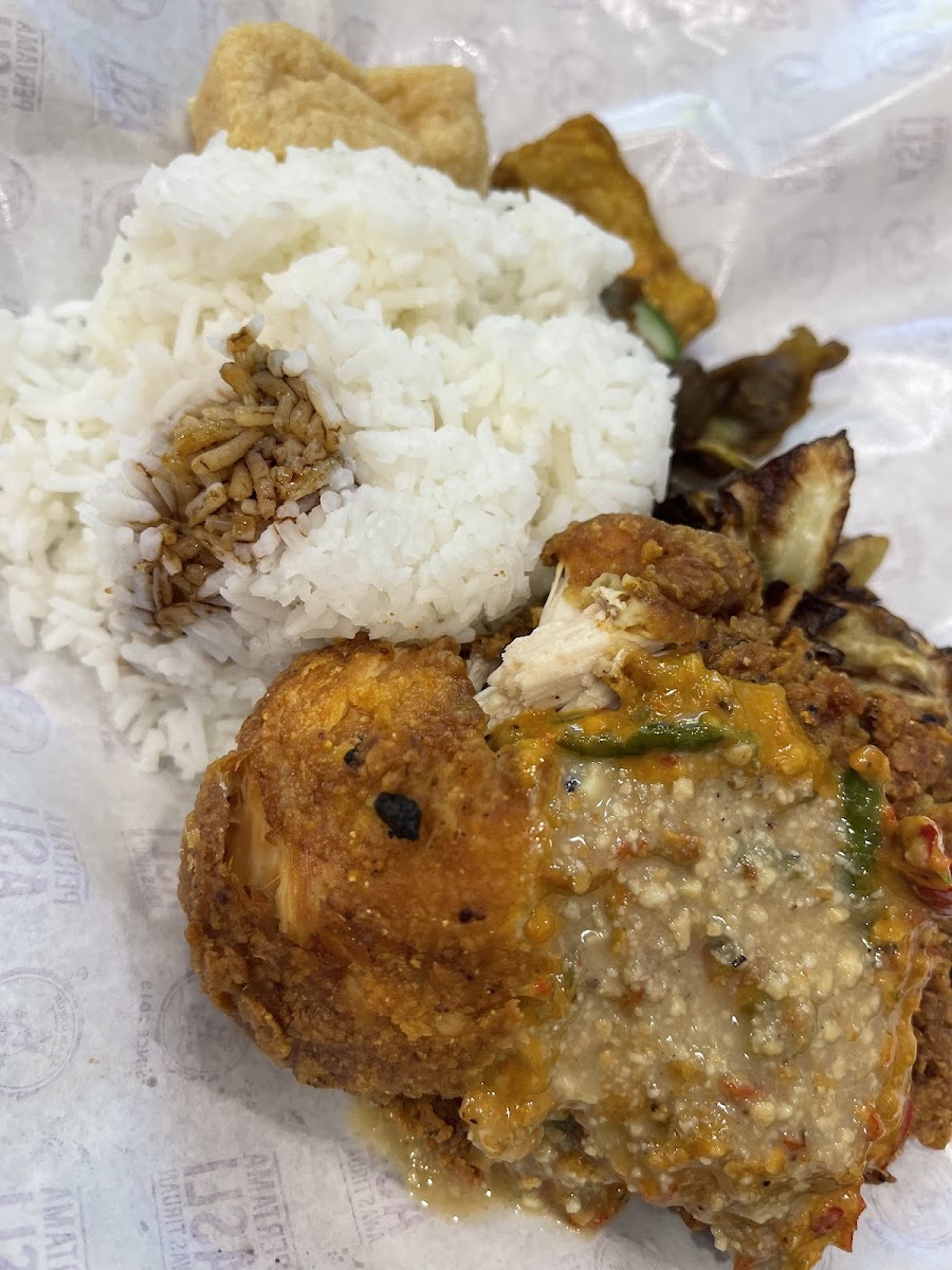 Ayam Gepuk Pak Gembus • Semenyih Photo 9