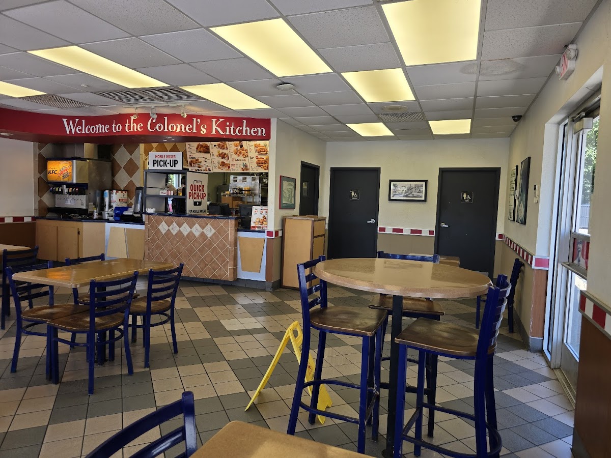 KFC Photo 10