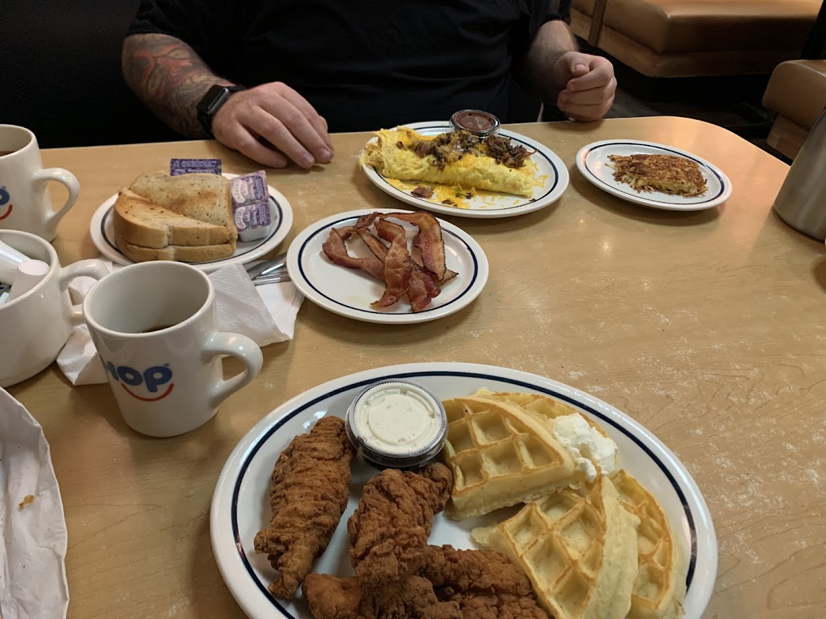 IHOP Photo 9