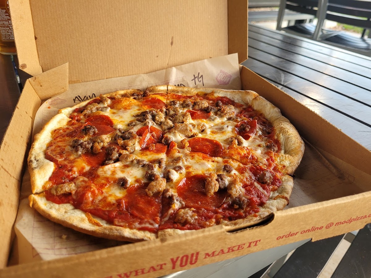 MOD Pizza Photo 6