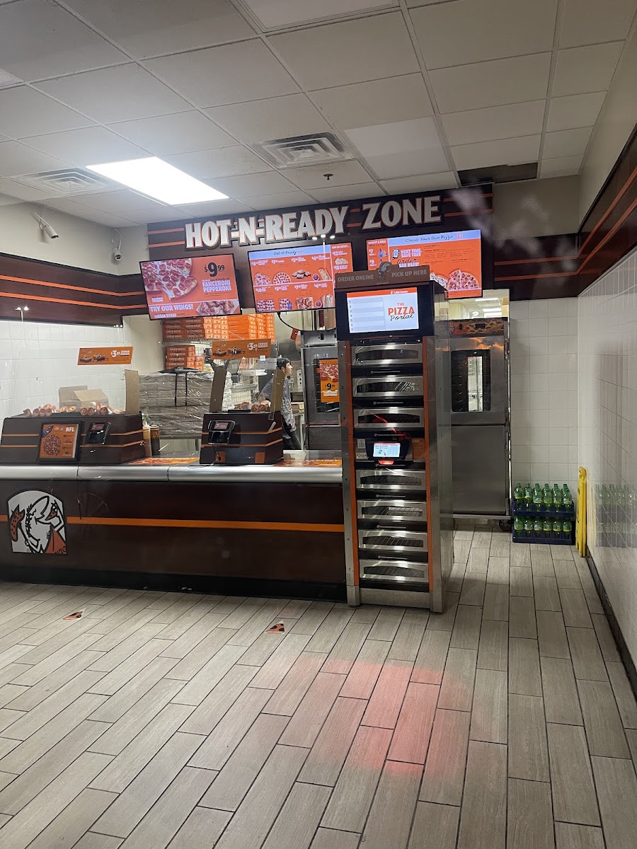Little Caesars Pizza Photo 6