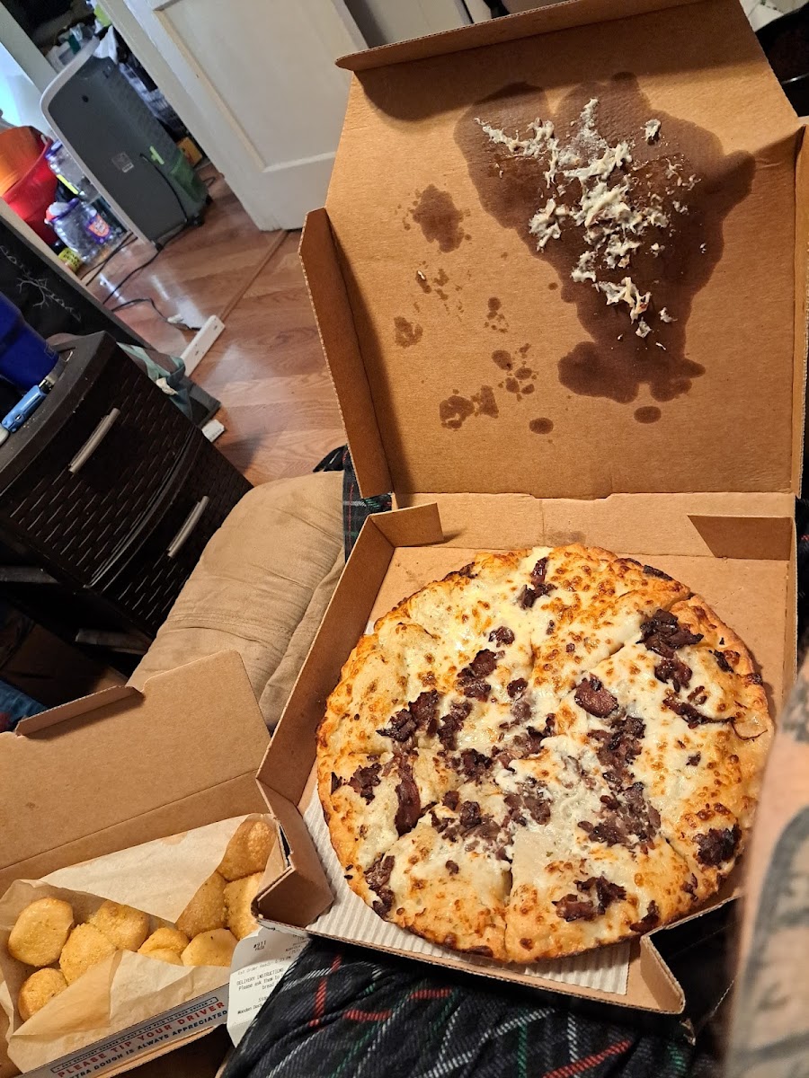 Domino's Pizza Photo 8