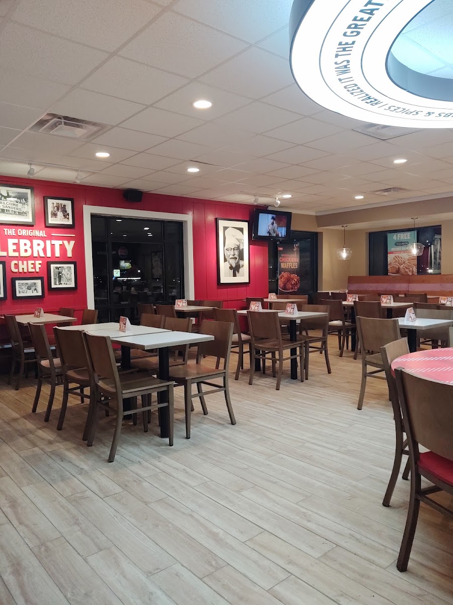 KFC Photo 10