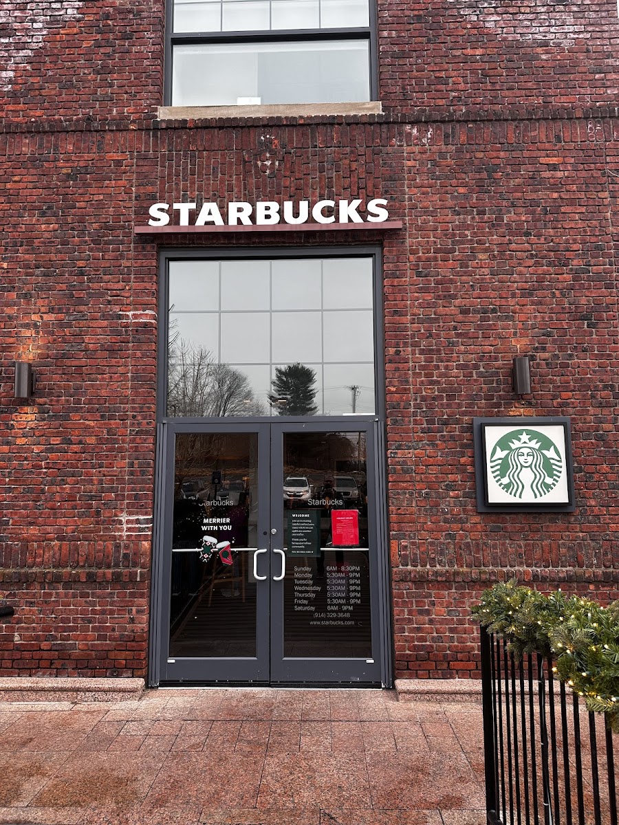Starbucks Photo 4