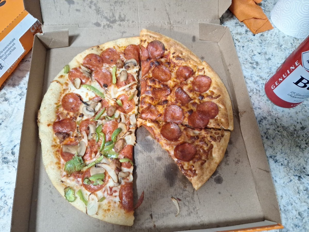 Little Caesars Pizza Photo 4