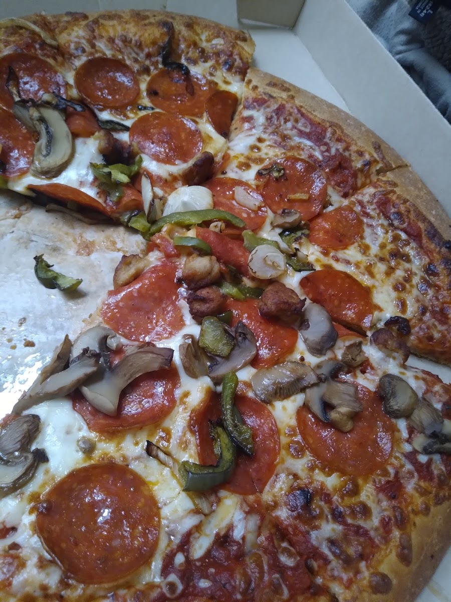 Little Caesars Pizza Photo 9