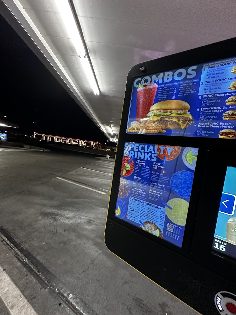 Sonic Drive-In Photo 3