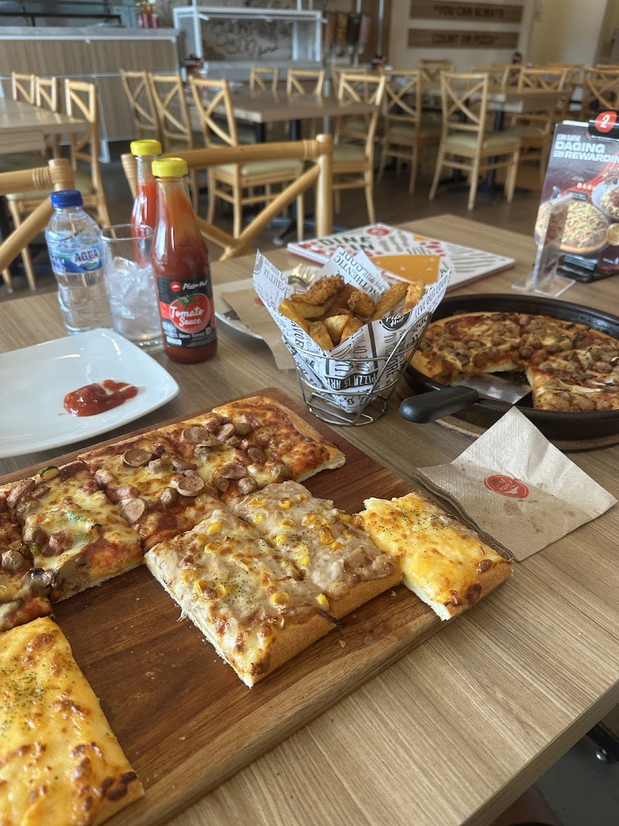Pizza Hut Restoran Photo 9