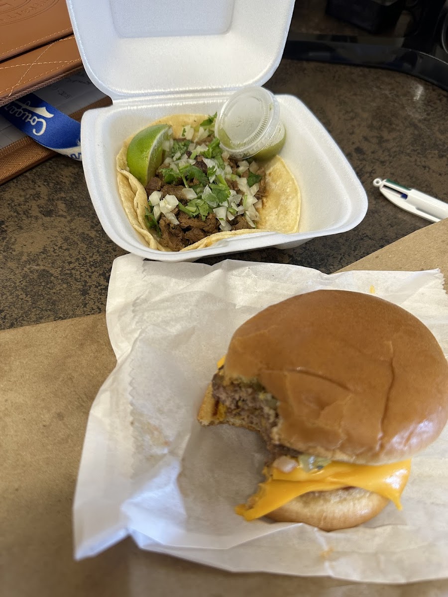 Tacos El Güero Photo 5
