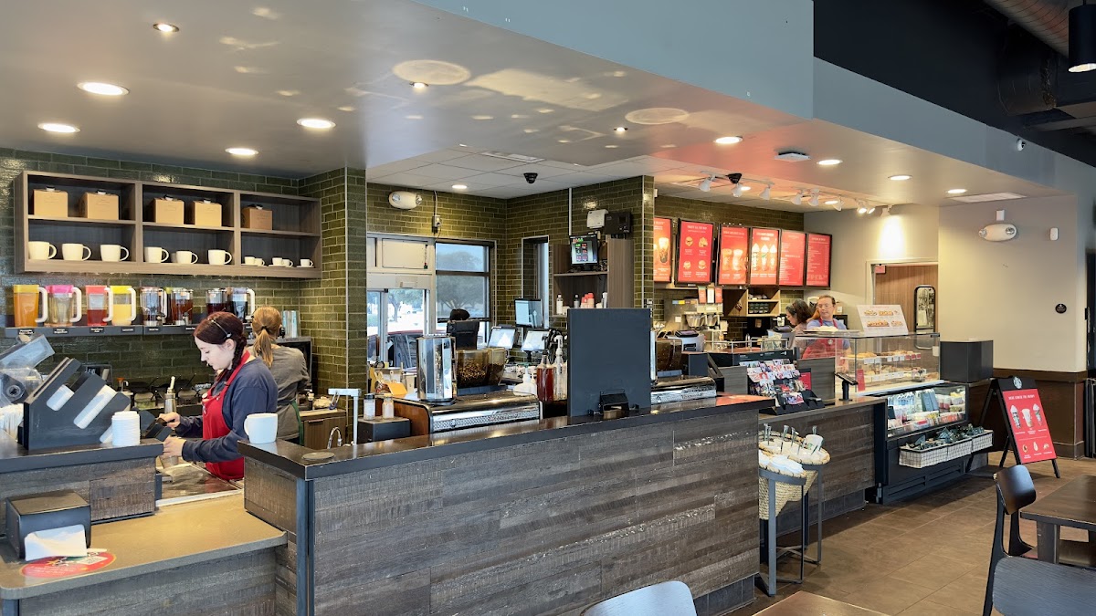 Starbucks Photo 4