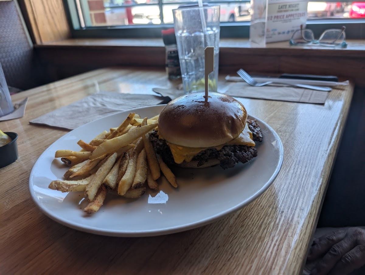 Applebee's Grill + Bar Photo 2