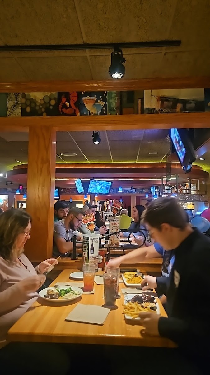 Applebee's Grill + Bar Photo 4