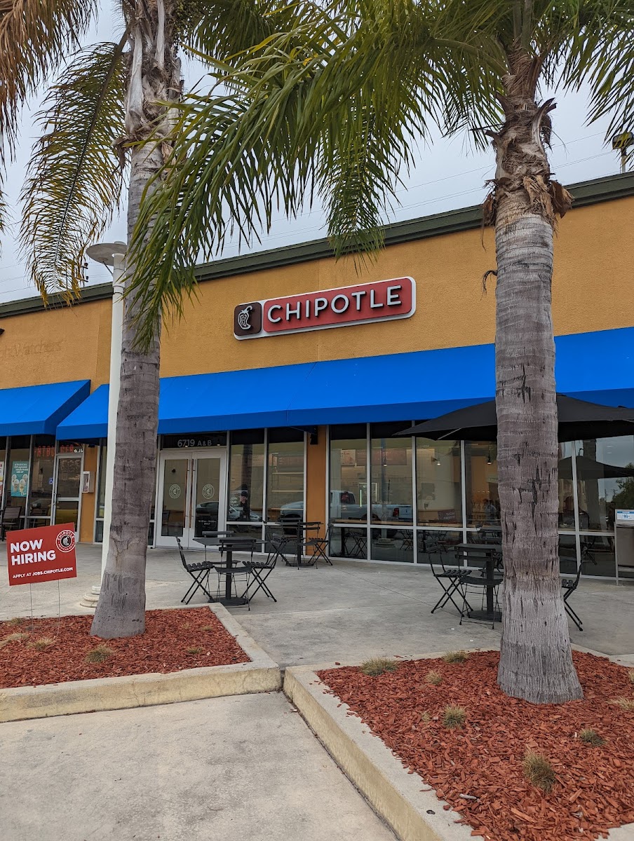 Chipotle Mexican Grill Photo 1