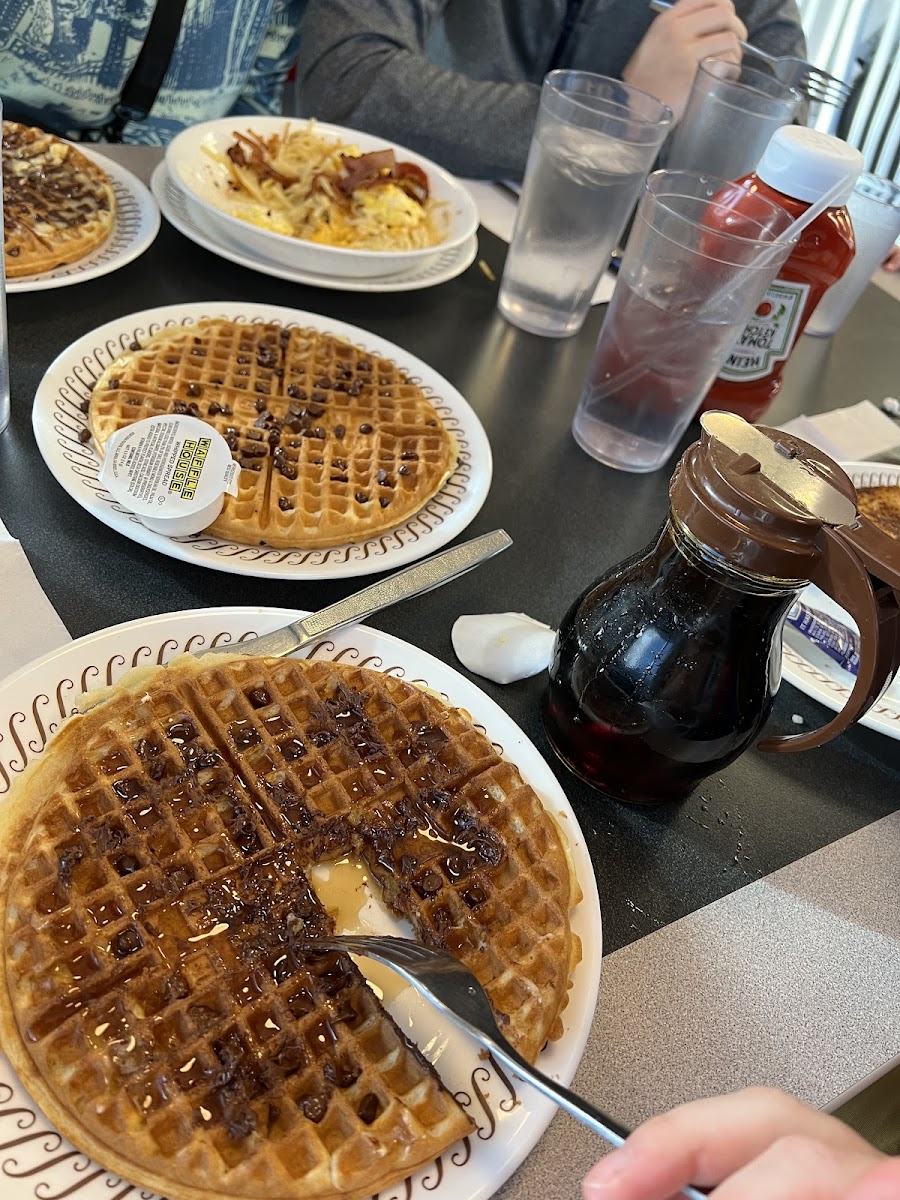 Waffle House Photo 4