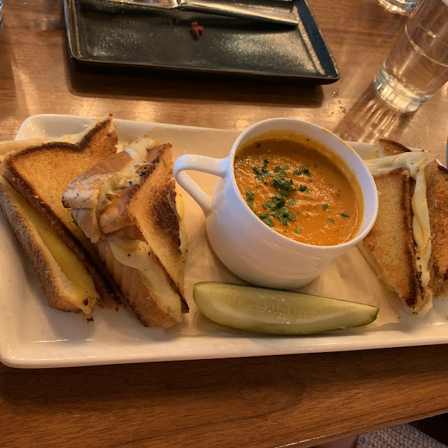 Grilled Cheese with Bacon & Tomato