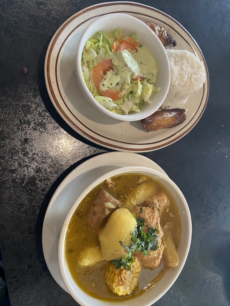 Mi Carreta Restaurant & Bakery Photo 7
