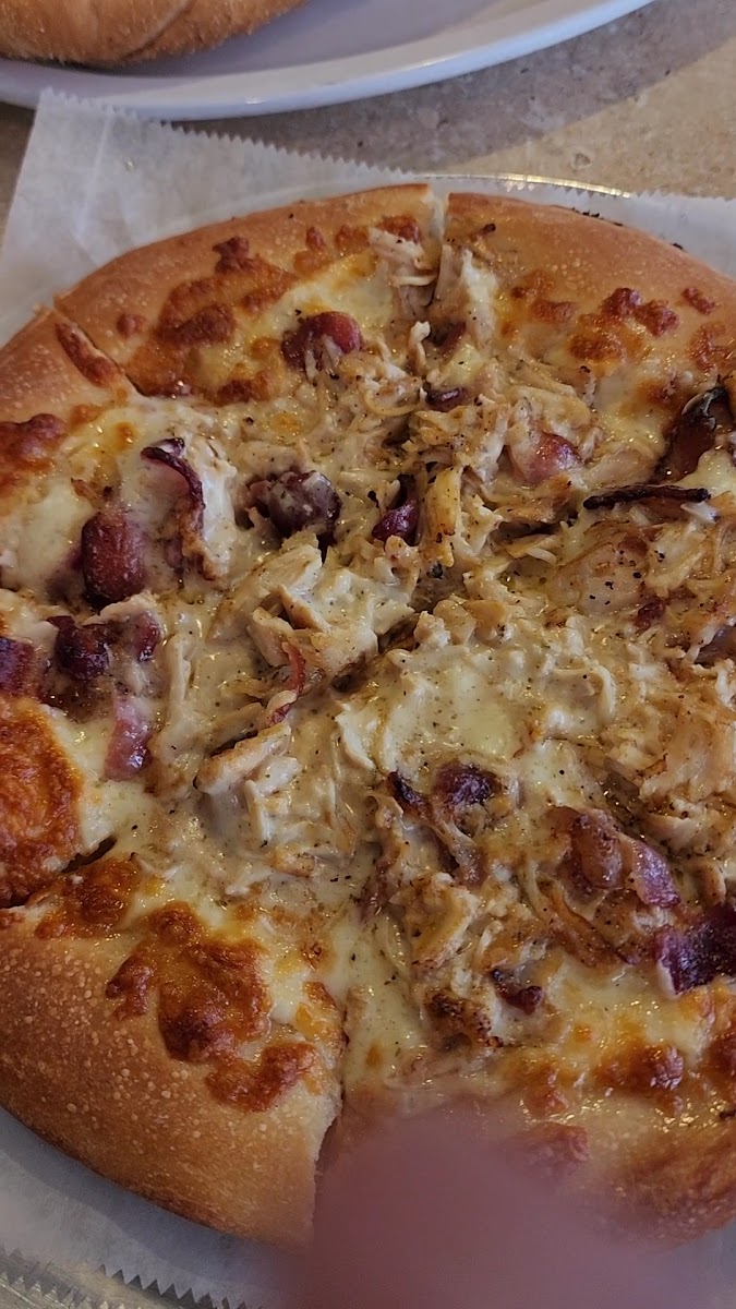 Pete's Famous Pizza Photo 2