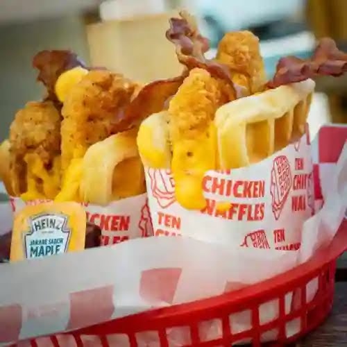 Ten Chicken Waffles Villa del Real Photo 3