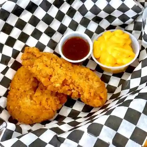 Ten Chicken Waffles Villa del Real Photo 4
