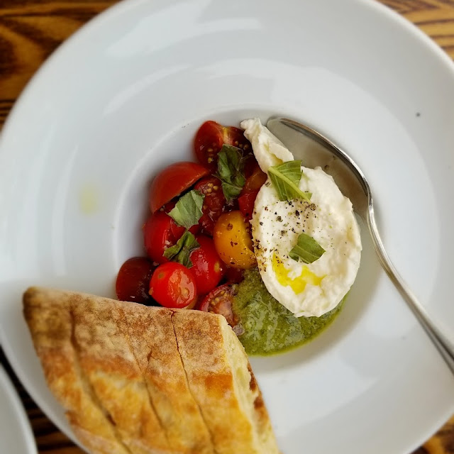 Burrata Caprese