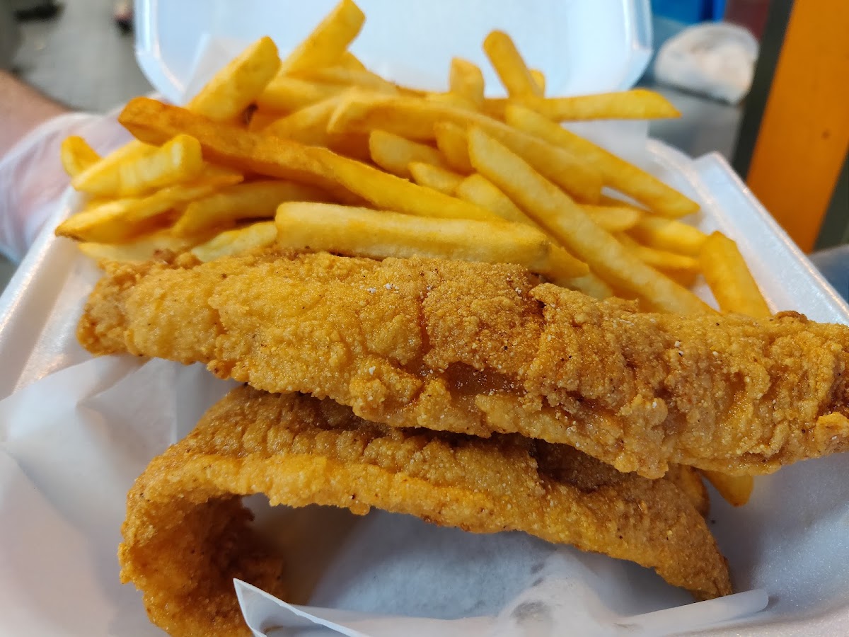 Snappers Fish And Chicken Photo 5