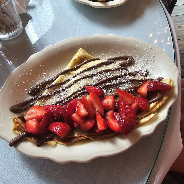 Nutella Banana Crepe