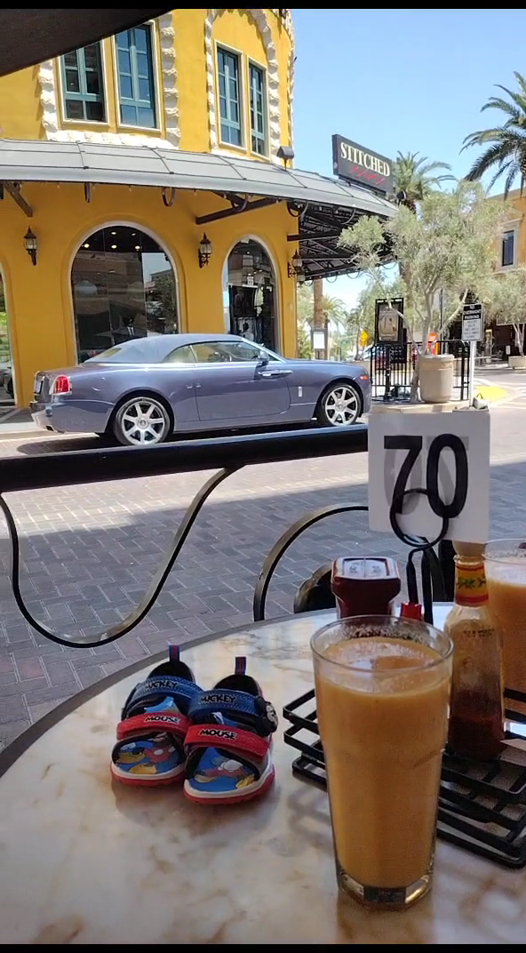 Leone Café Photo 2
